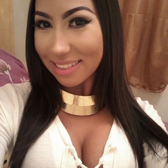 Meet your Posher, Yamila - Picture 1 of 1